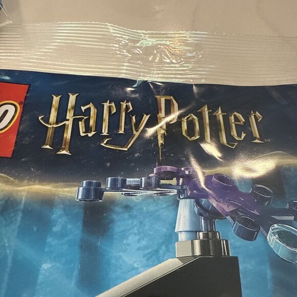 Lot of 2 LEGO Harry Potter: Draco in the Forbidden Forest (30677) - Picture 5 of 7